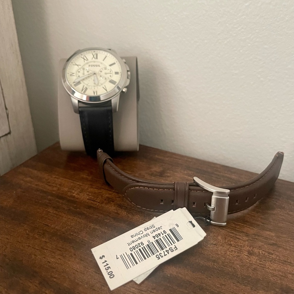 Men’s Fossil watch with multiple bands